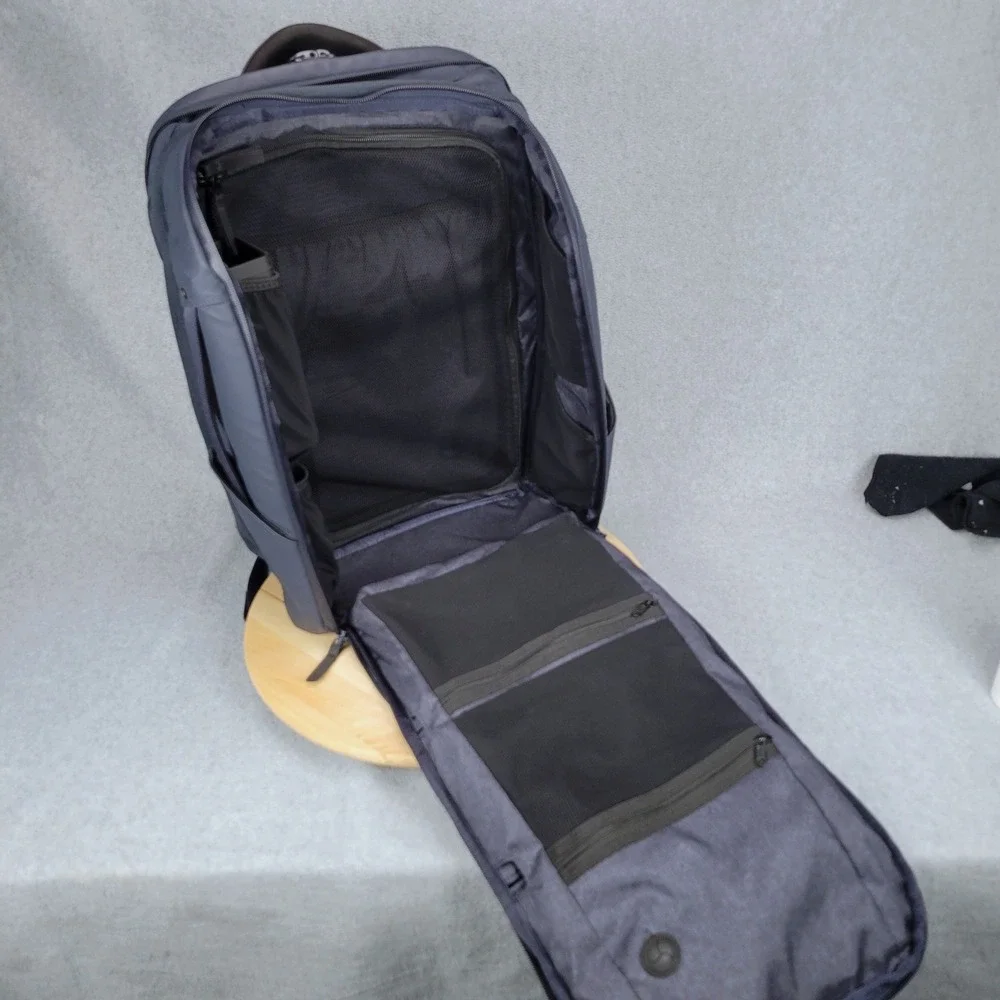 Nomatic 20L Travel Pack Backpack Unisex 20L Navy Blue Water Resistant Techwear